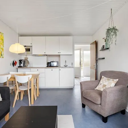 Sct Knudsborg - 12E - Apartment On The Beach * Brenderup