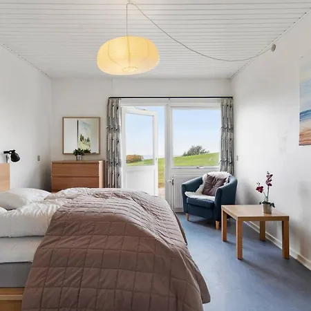 Sct Knudsborg - 12E - Apartment On The Beach *